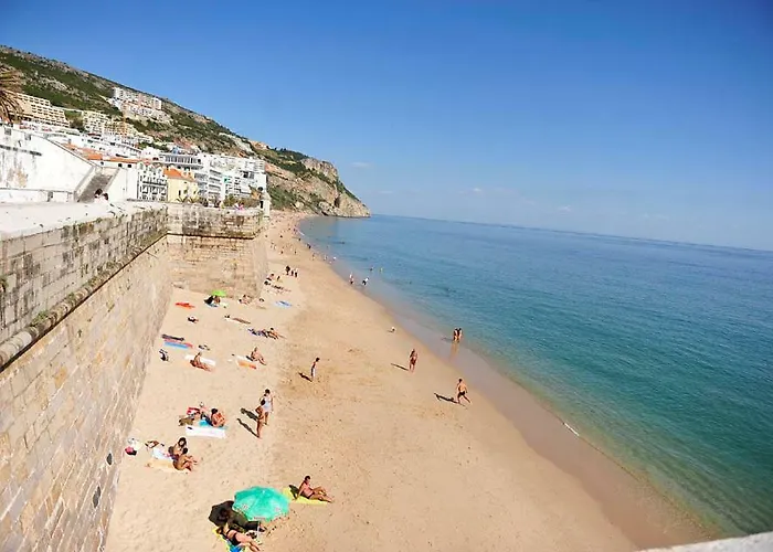 Moradia No Meco 빌라 *