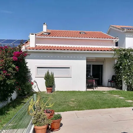 Villa Moradia No Meco